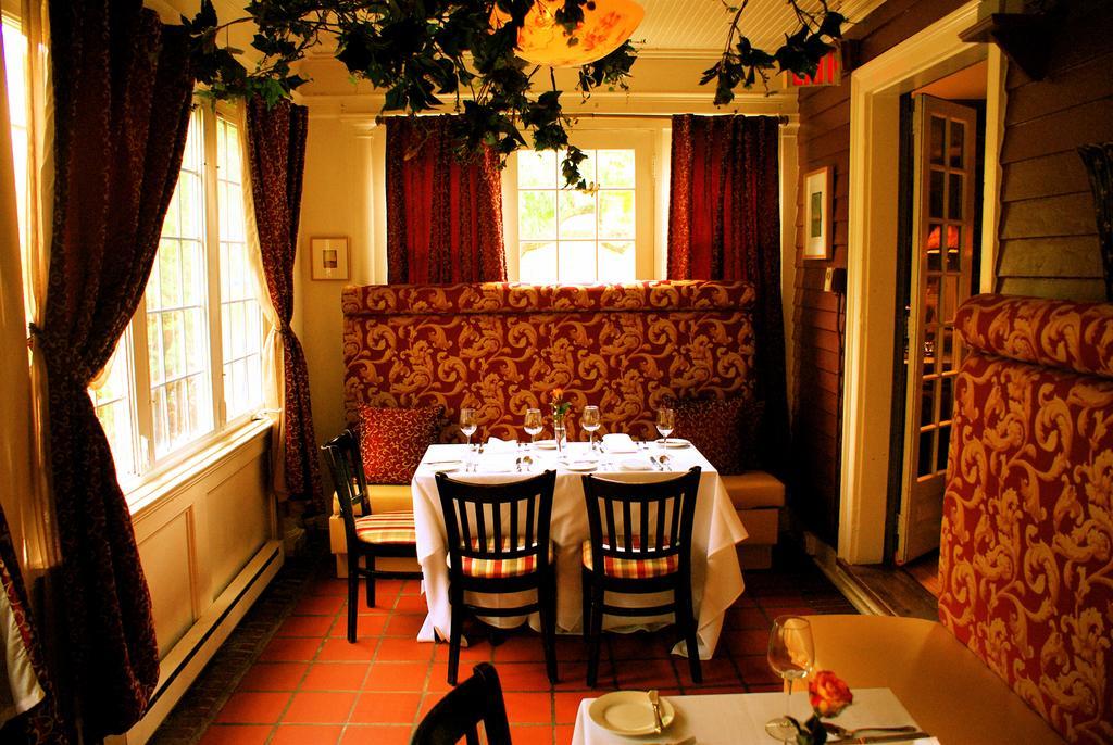 Bee And Thistle Inn Old Lyme Exterior photo